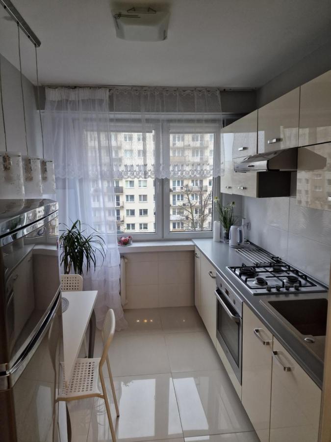 Apartament - 2 Pokoje W Lodzi - Blisko Atlas Arena, Zoo, Centrum, Piotrkowska المظهر الخارجي الصورة